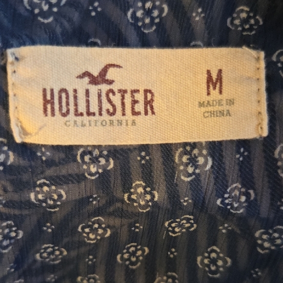 Hollister Blue Patterned Button Down Shirt - Picture 4 of 4